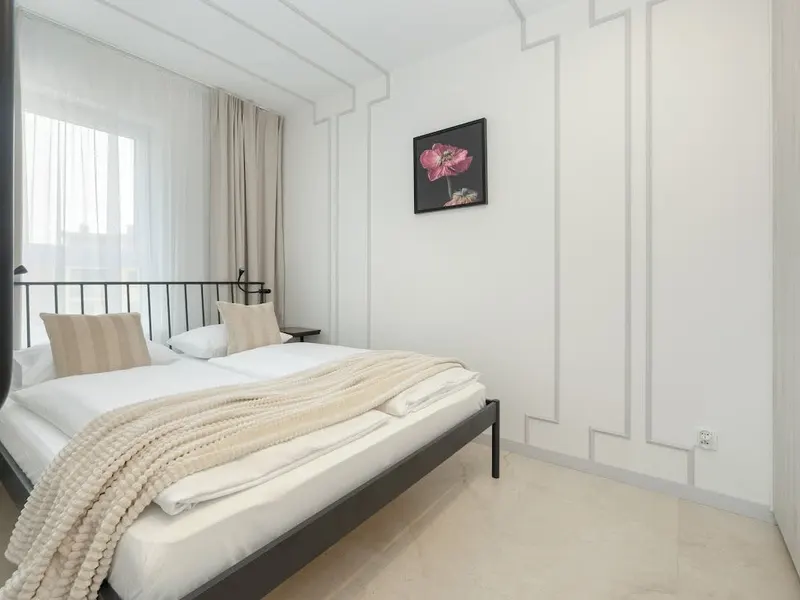 Elegancki Apartament w Centrum | Parking, Balkon – zdjęcie 2
