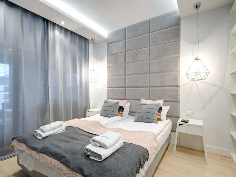 Stilvolle Wohnung in der Altstadt | Balkon, Pool und Spa-Bereich – Foto 2