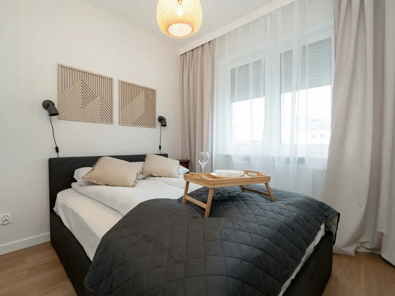 Stilvolle Wohnung mit Balkon | Nähe Maltasee – Foto 2