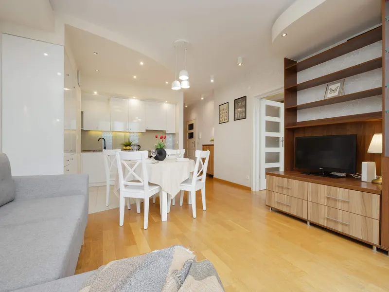 Elegantes Apartment in Wola | Terrasse von zwei Zimmern – Foto 4