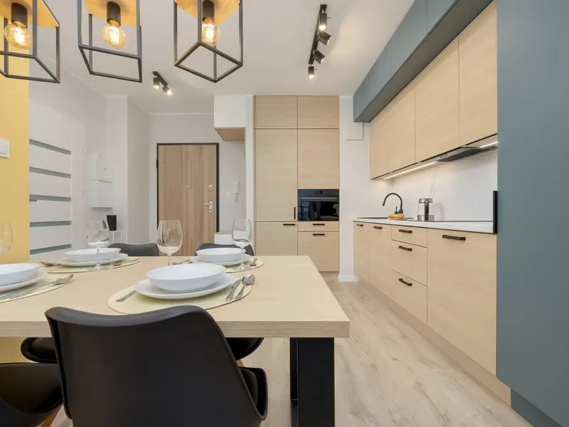 Komfortowy Apartament | Prywatny Parking i Balkon – zdjęcie 4