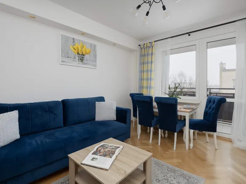 Functional Apartment in Ochota | Separate Kitchen and Balcony – photo 1