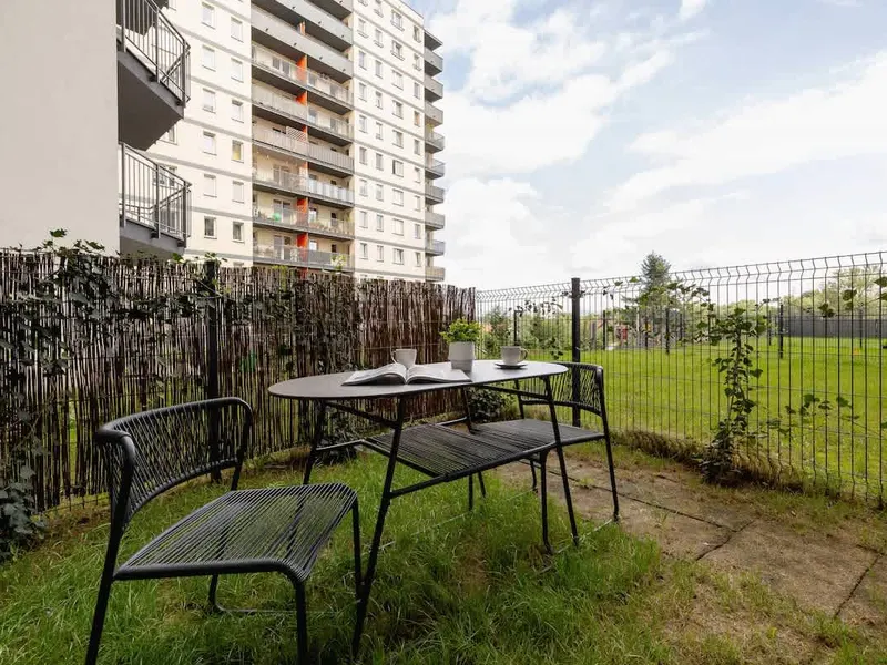 Elegantes Studio mit Terrasse | Garagenstellplatz und ruhiger Nachbarschaft – Foto 4