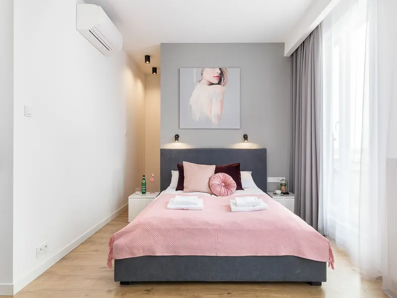 Modern Studio with Balcony | Air Conditioning | Close to Metro – photo 4