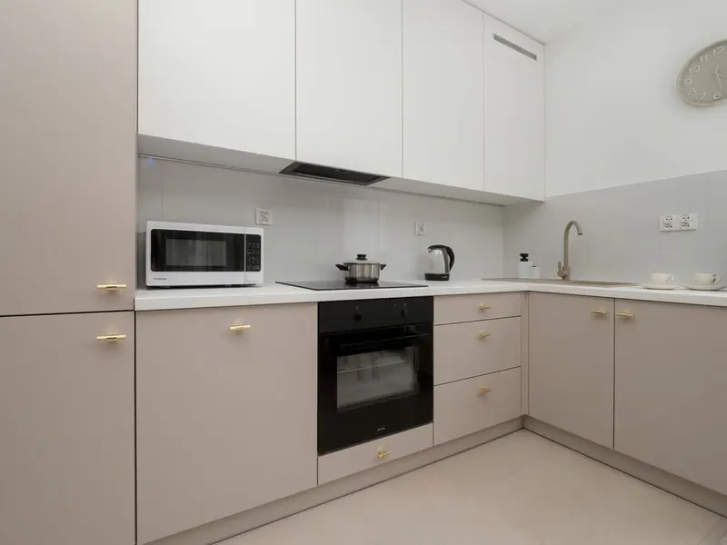 Geräumige Wohnung | 2 Schlafzimmer, Parkplatz – Foto 4