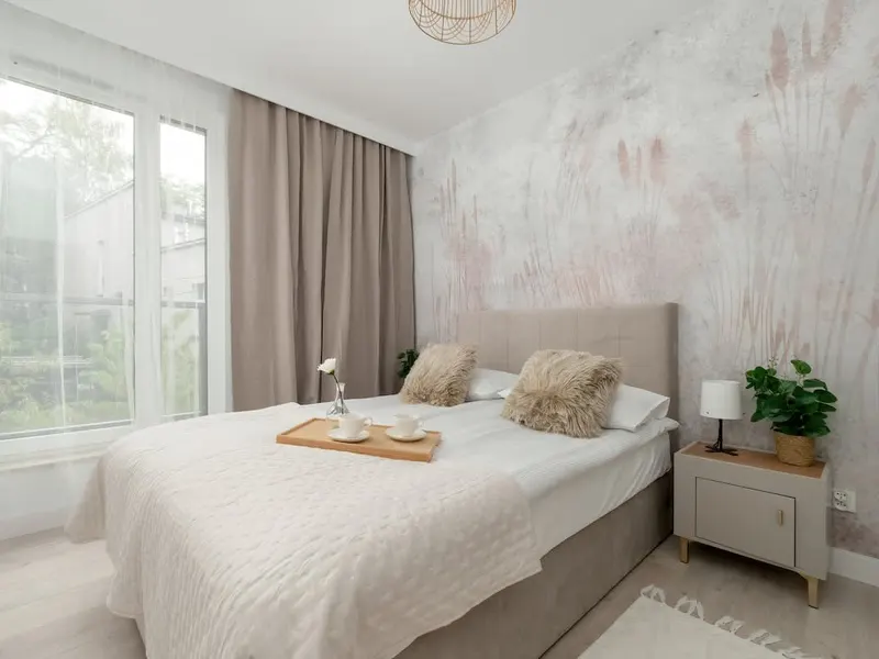 Geräumige Wohnung | 2 Schlafzimmer, Parkplatz – Foto 1
