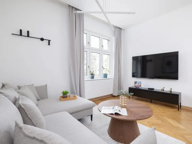 Geräumiges Apartment | Balkon und Arbeitsbereich – Foto 5