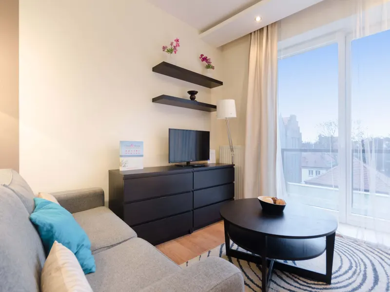 Modern Studio in the Center | Balcony and Bathtub – photo 4