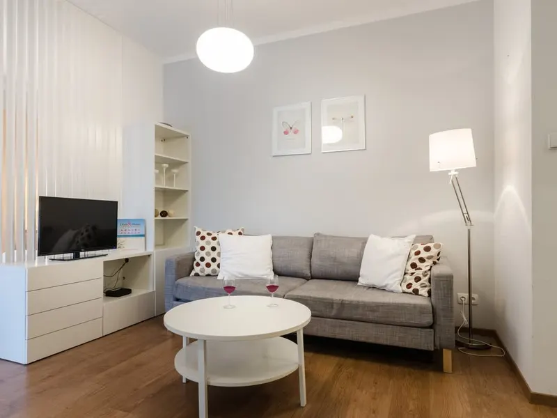 Stilvolles Studio im Zentrum | Balkon | Haustierfreundlich – Foto 5