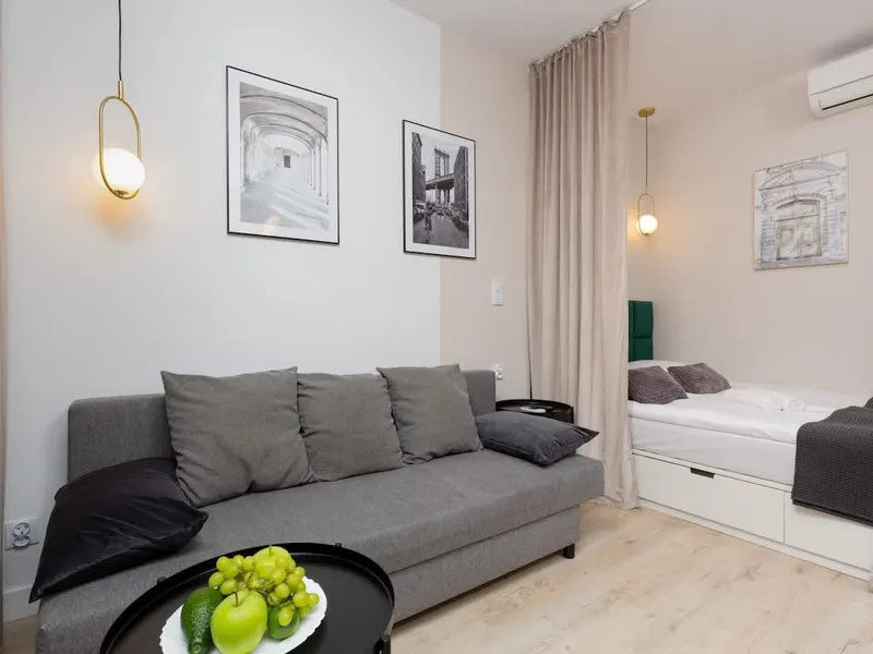 Stylish Studio with Air Conditioning | 350 m to Metro – photo 1