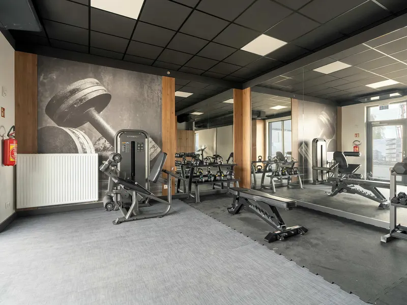 Jasny Apartament z Balkonem | Siłownia i Parking – zdjęcie 3