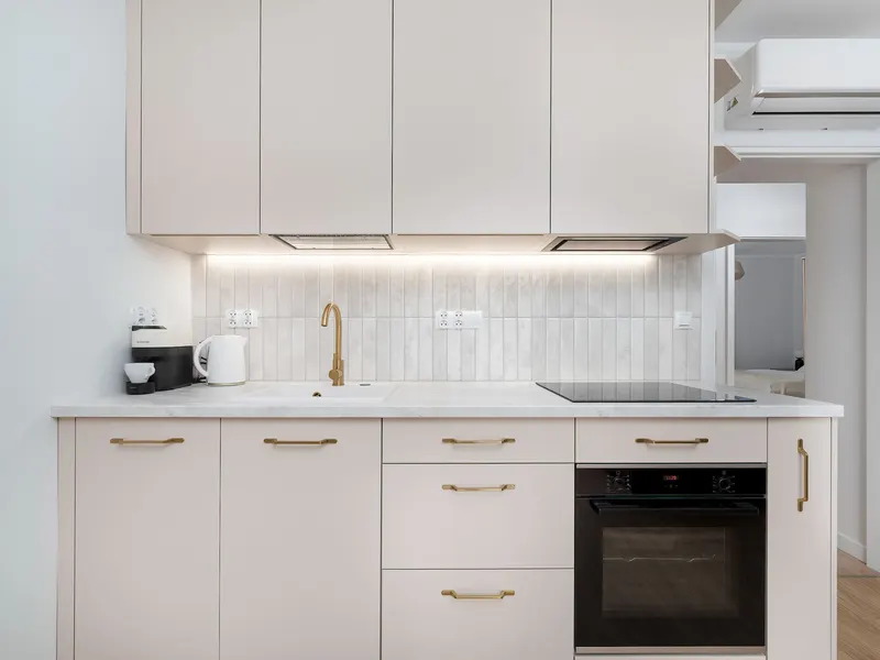 Przestronny Apartament w Centrum | Balkon i Klimatyzacja – zdjęcie 3