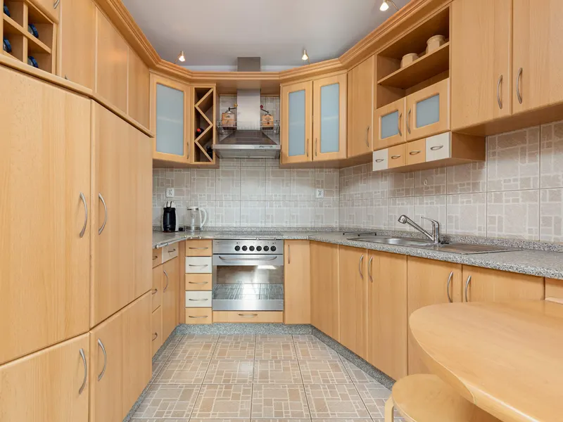Przytulny Apartament | Balkon i 260 m do Plaży – zdjęcie 3