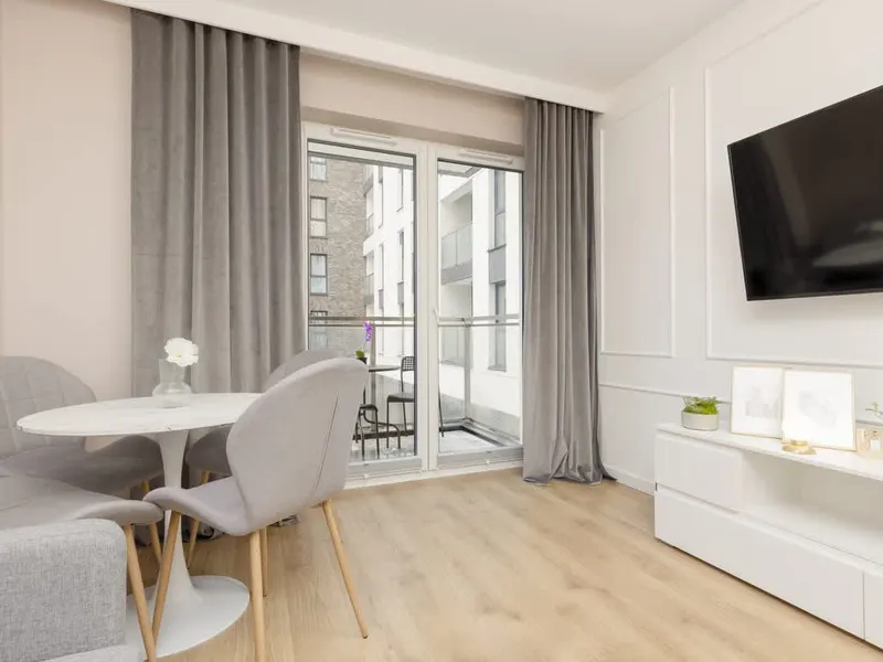 Stylish Apartment | Balcony, Close to Station, WiFi – photo 5