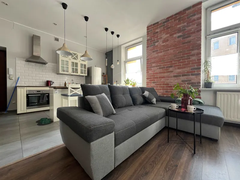 Atmospheric Apartment | Remote Work – photo 3