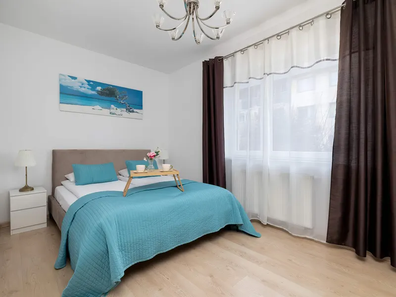 Geräumige Wohnung | Terrasse und Tiefgarage – Foto 2