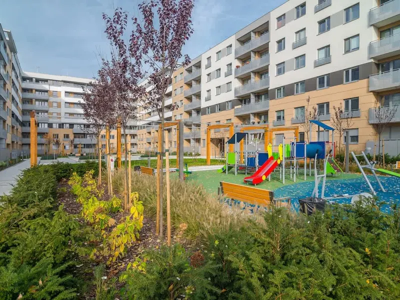Jasny Apartament na Starym Mieście | Balkon i Parking – zdjęcie 5