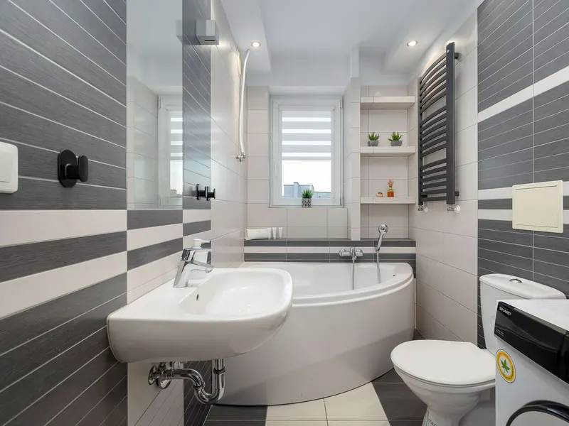 Apartament w Centrum Kołobrzegu | Balkon i Miejsce do Pracy – zdjęcie 4