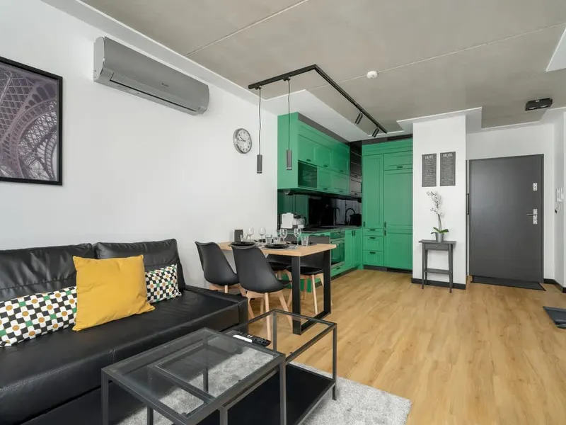 Stilvolle Wohnung | Balkon – Foto 1