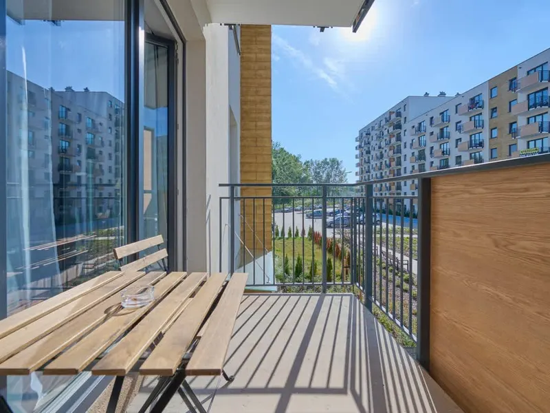 Elegant Apartment in Poznan | Balcony and Parking – photo 5