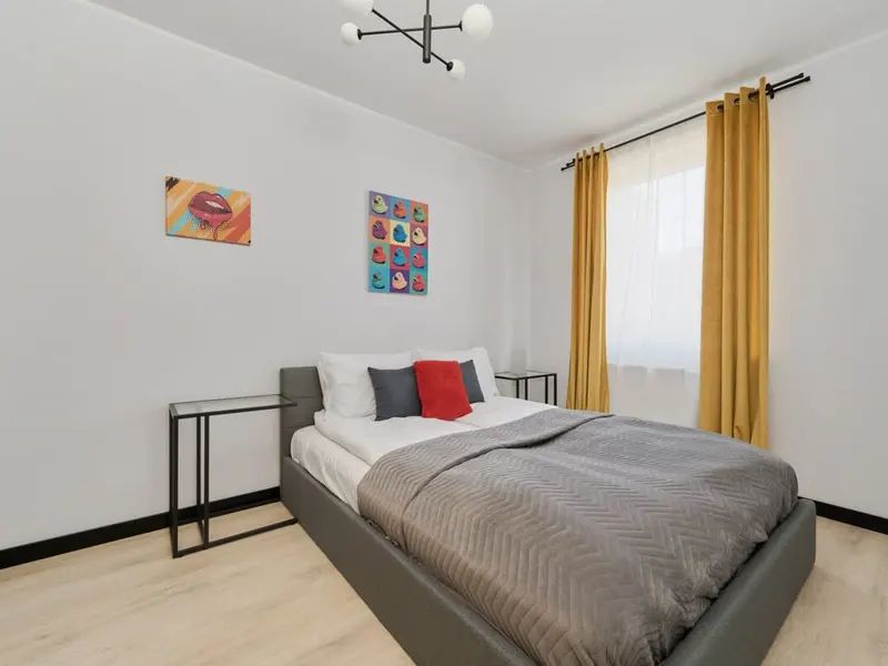 Elegant Apartment in Poznan | Balcony and Parking – photo 2