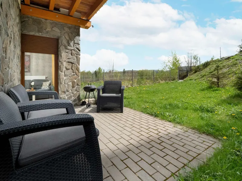 Geräumige Wohnung mit Garten | Zwei Schlafzimmer | Parkplatz – Foto 3
