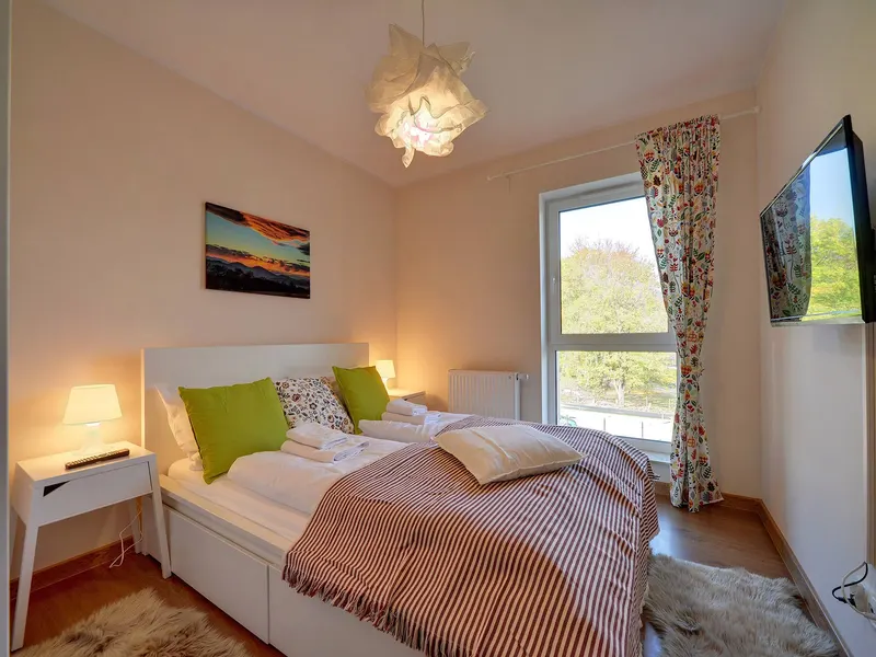 Wohnung mit Bergblick | Balkon und Parkplatz – Foto 1
