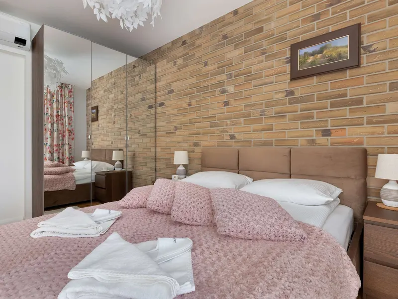Geräumige Wohnung | Parkplatz, Balkon, Nähe Altstadt – Foto 2