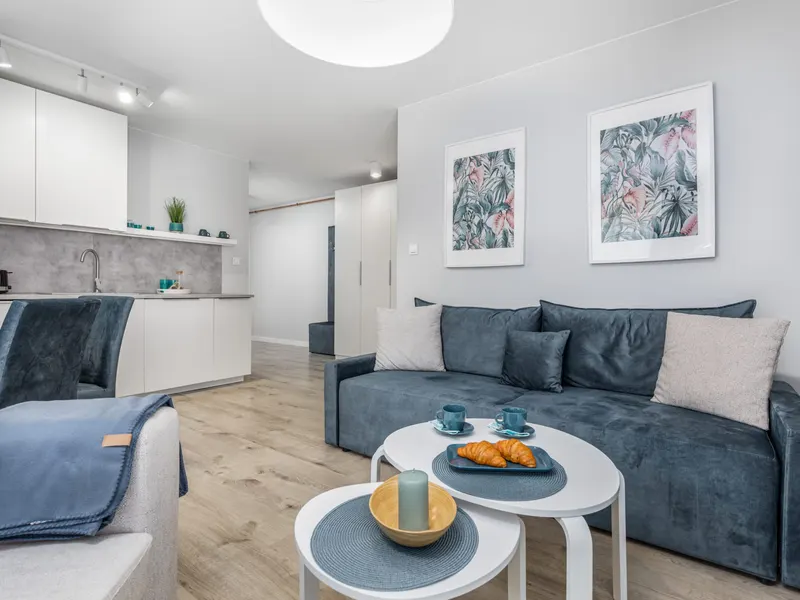 Stylowy Apartament z Balkonem | Blisko Plaży, Prywatny Parking – zdjęcie 1