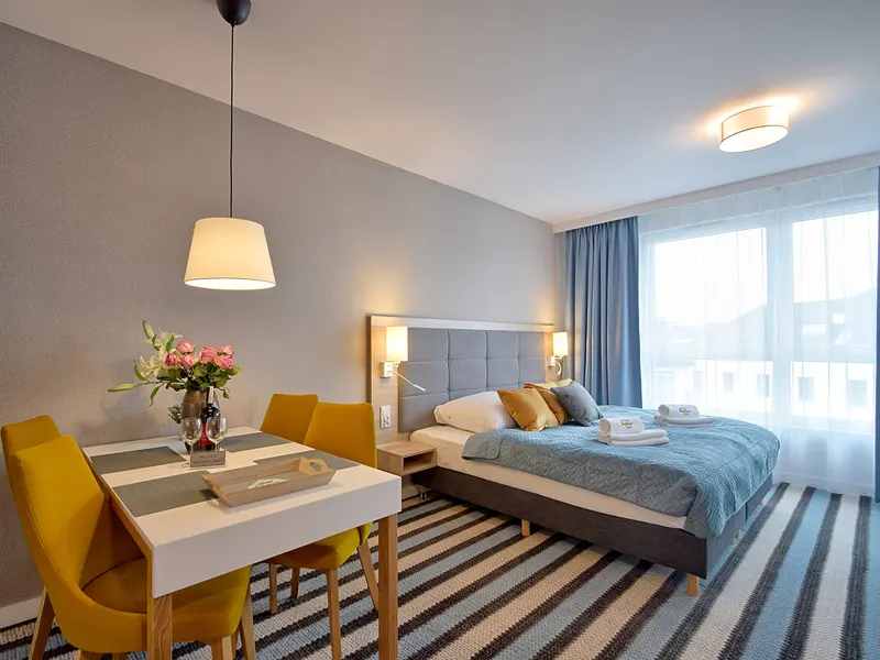 Komfortowe Studio z Balkonem | Blisko Plaży | Parking – zdjęcie 1