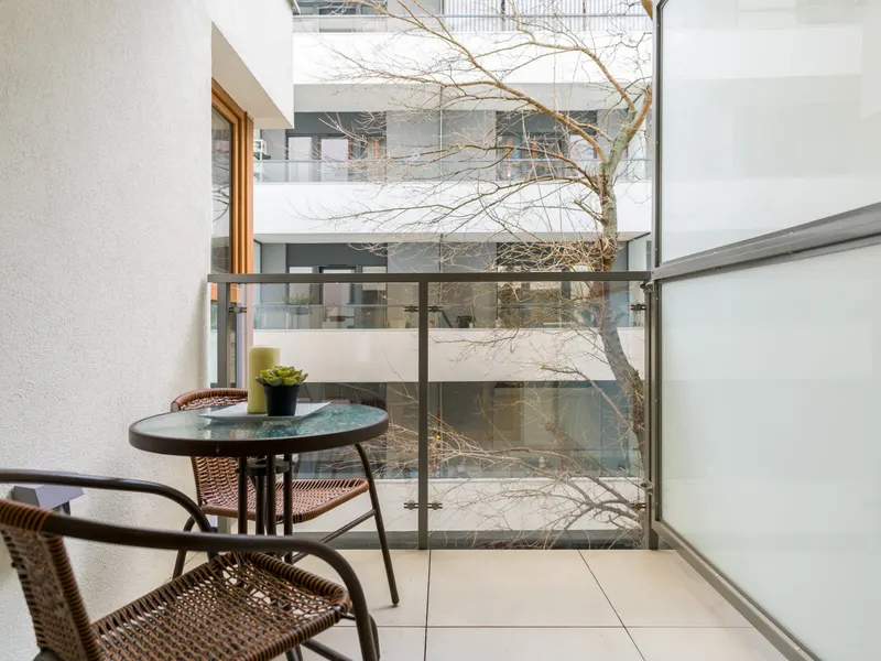 Elegant Apartment in the Center | Parking and Balcony – photo 3