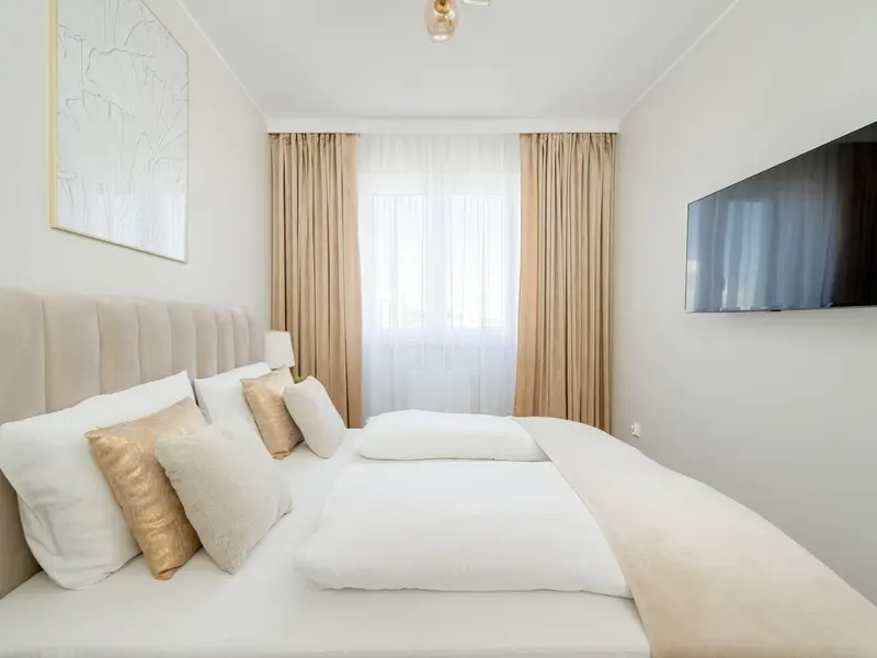 Przestronny Apartament z Balkonem | Parking | Blisko Parku – zdjęcie 1
