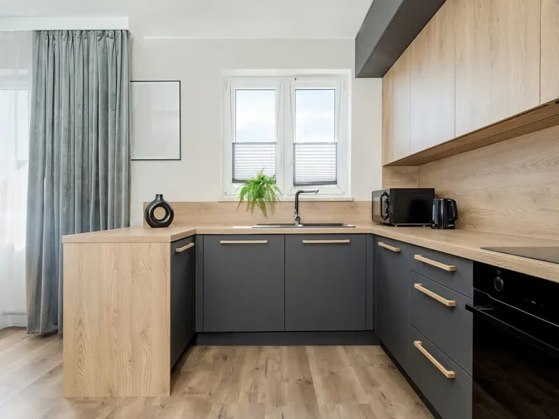 Przestronny Apartament z Balkonem | Parking | Blisko Parku – zdjęcie 4