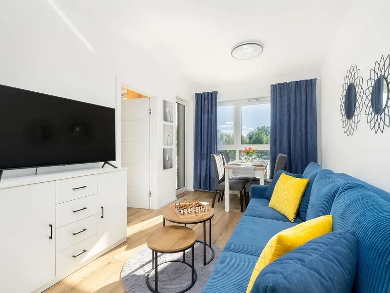 Helle Wohnung mit Balkon | Stellplatz – Foto 1