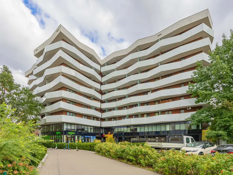 Przestronny Apartament | Balkon, Parking, Blisko Metra – zdjęcie 3