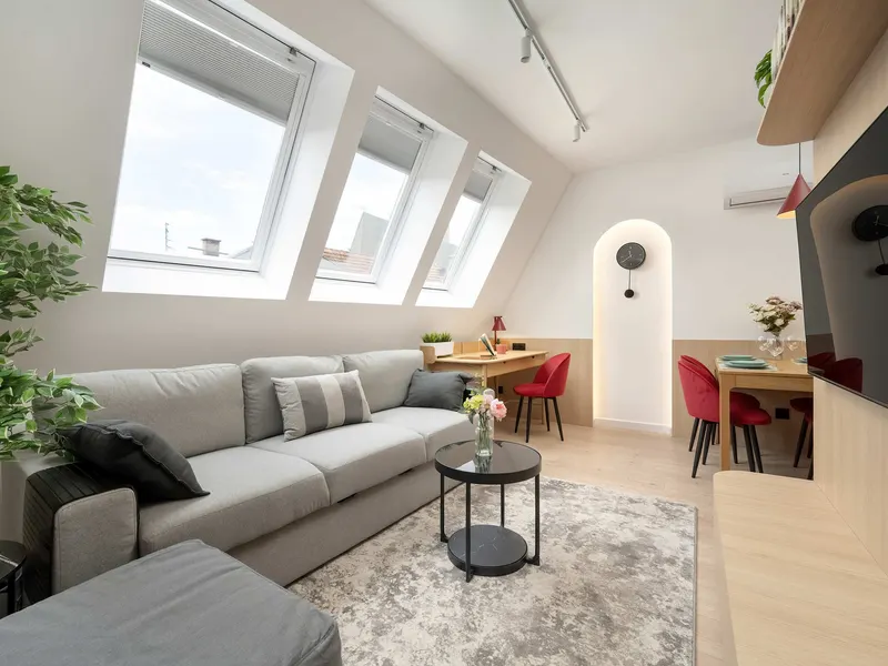 Stylowy Apartament | 300 m od Rynku | Miejsce do Pracy – zdjęcie 1