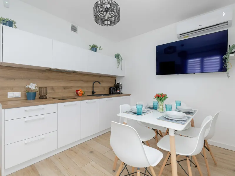 Zweistöckige Wohnung | Garten, Parkplatz, Nähe zum Meer – Foto 4