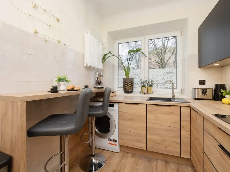 Funkcjonalny Apartament dla 4 Osób | Blisko Muzeum | WiFi – zdjęcie 4
