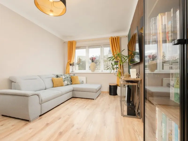 Funkcjonalny Apartament dla 4 Osób | Blisko Muzeum | WiFi – zdjęcie 1