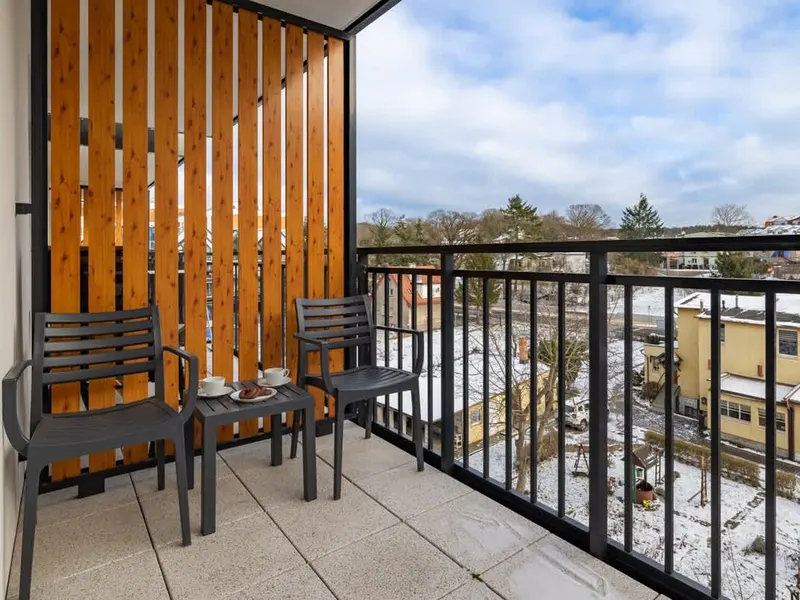 Modernes Studio mit Balkon | Parkplatz in Garage – Foto 5