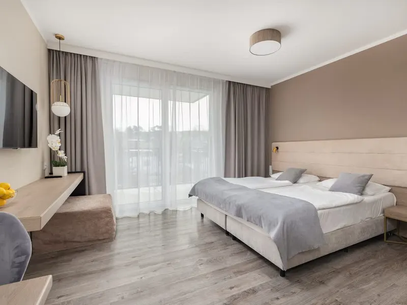 Modernes Studio mit Balkon | Parkplatz in Garage – Foto 1