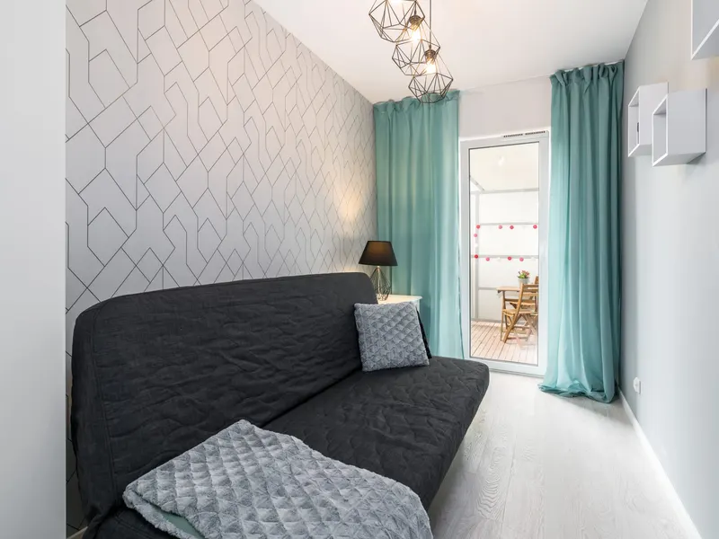 Funkcjonalny Apartament | Balkon, Parking, Blisko Jeziora Malta – zdjęcie 4