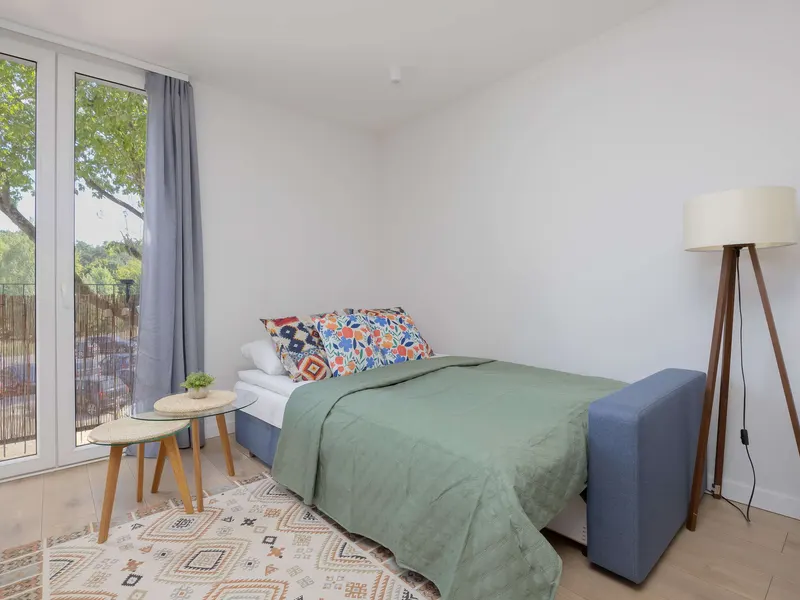 Stilvolles Studio mit Balkon | neben einer U-Bahn-Station – Foto 2