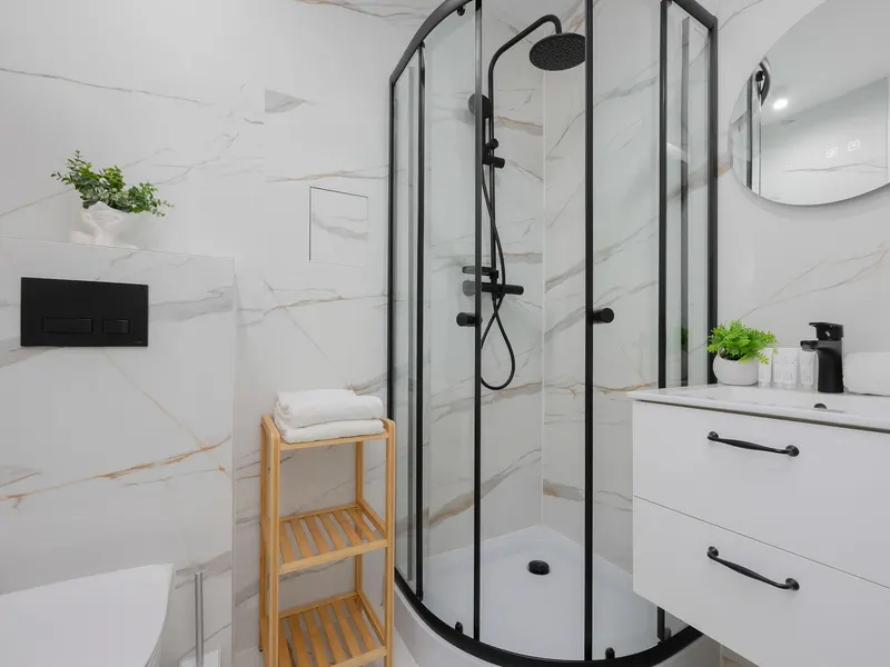 Stilvolles Studio mit Balkon | neben einer U-Bahn-Station – Foto 4