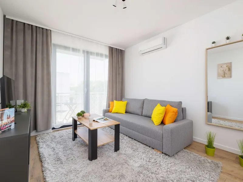 Stylish Apartment with Air Conditioning | Balcony and Parking – photo 1