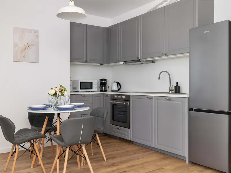 Stylish Apartment with Balcony | Parking | Air Conditioning | Workspace. – photo 3