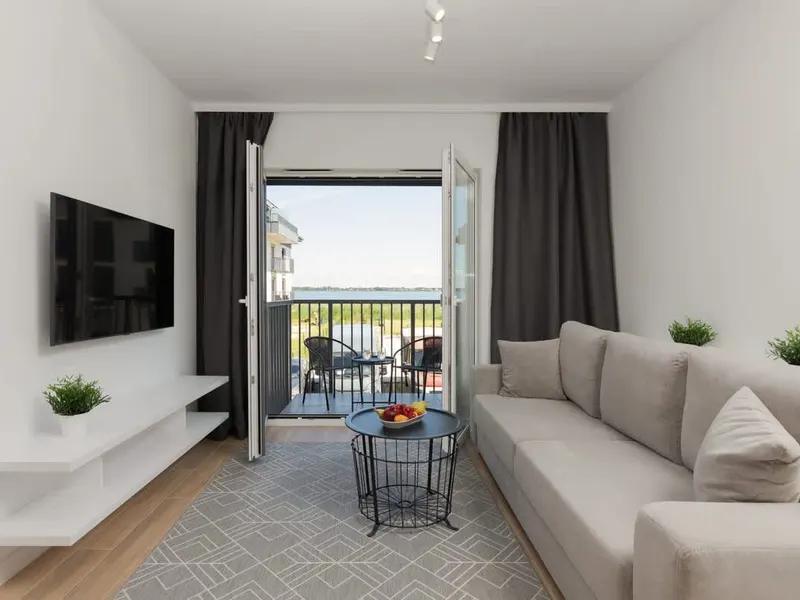 Elegantes Apartment | Golfblick und Balkon – Foto 5