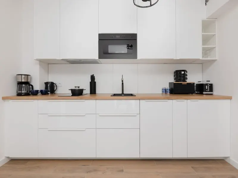 Stilvolle Wohnung | Blick auf die Bucht | Parkplatz – Foto 3
