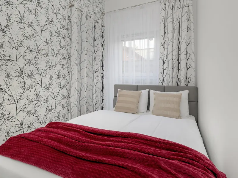 Stylowy Apartament z Balkonem | 2 Sypialnie | Blisko Rzeki – zdjęcie 3