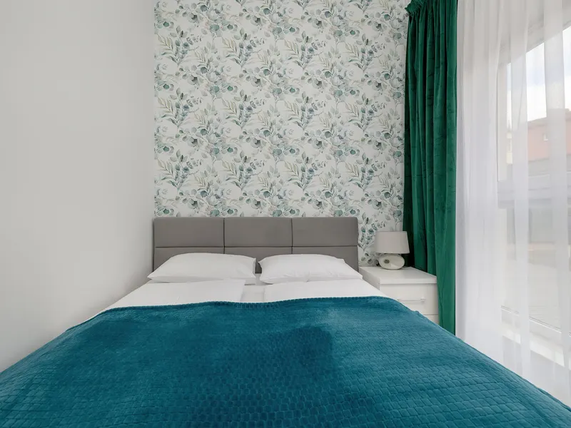 Stylowy Apartament z Balkonem | 2 Sypialnie | Blisko Rzeki – zdjęcie 2